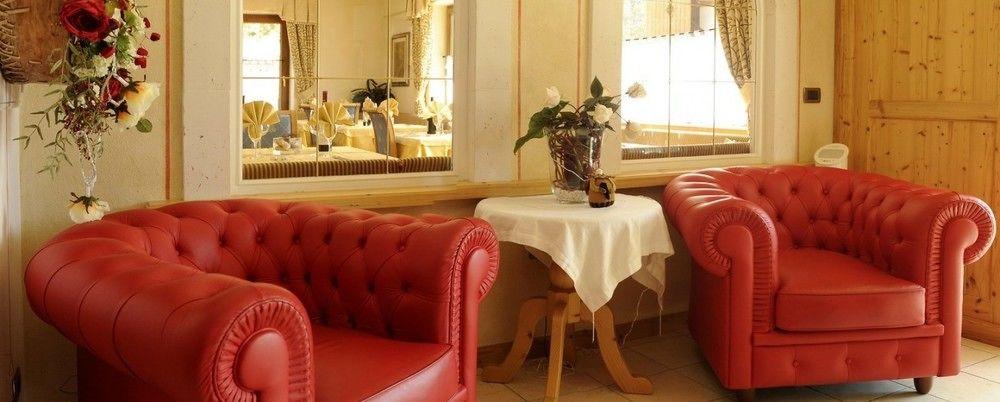 Hotel Arnika Pozza di Fassa Ngoại thất bức ảnh