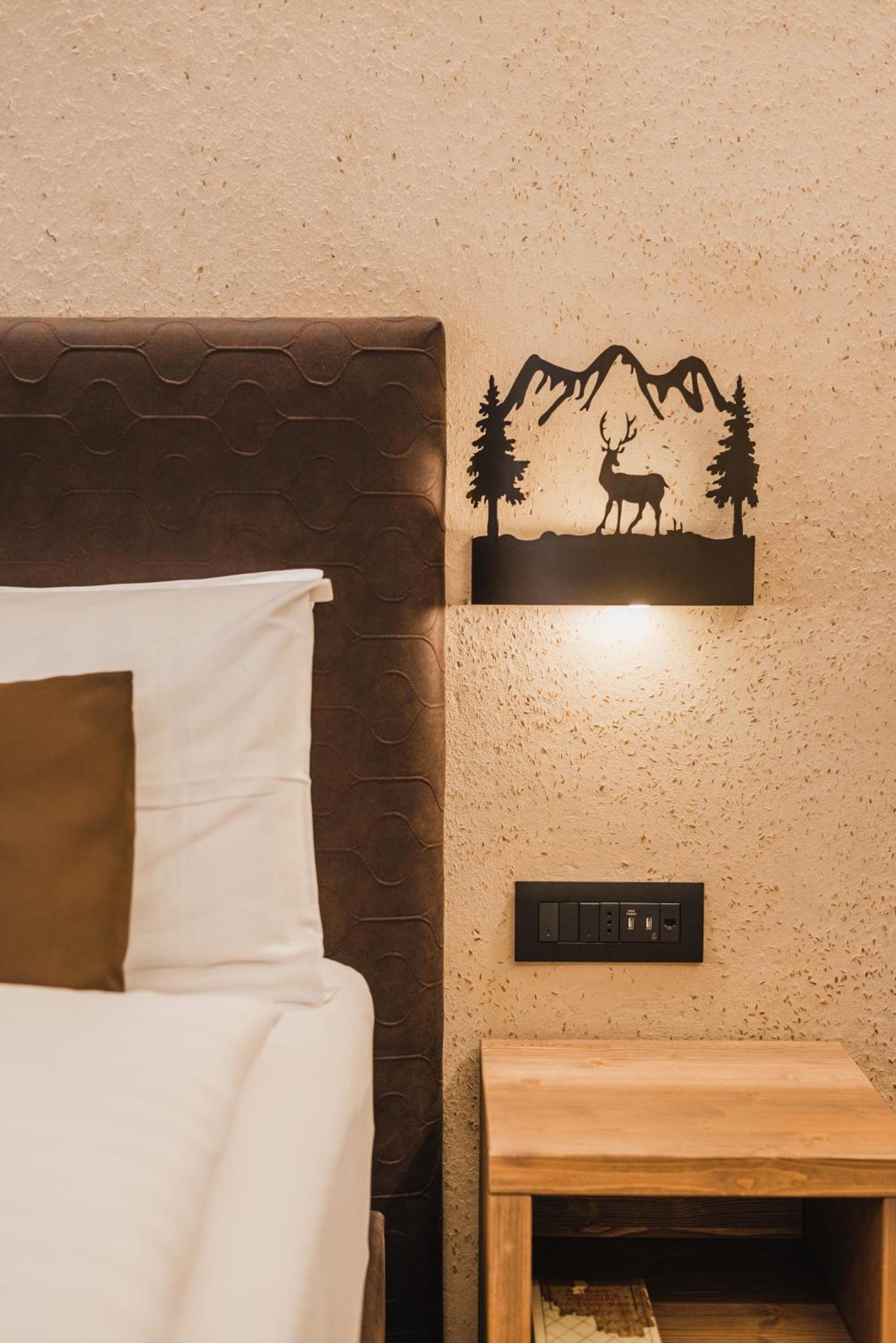 Hotel Arnika Pozza di Fassa Ngoại thất bức ảnh